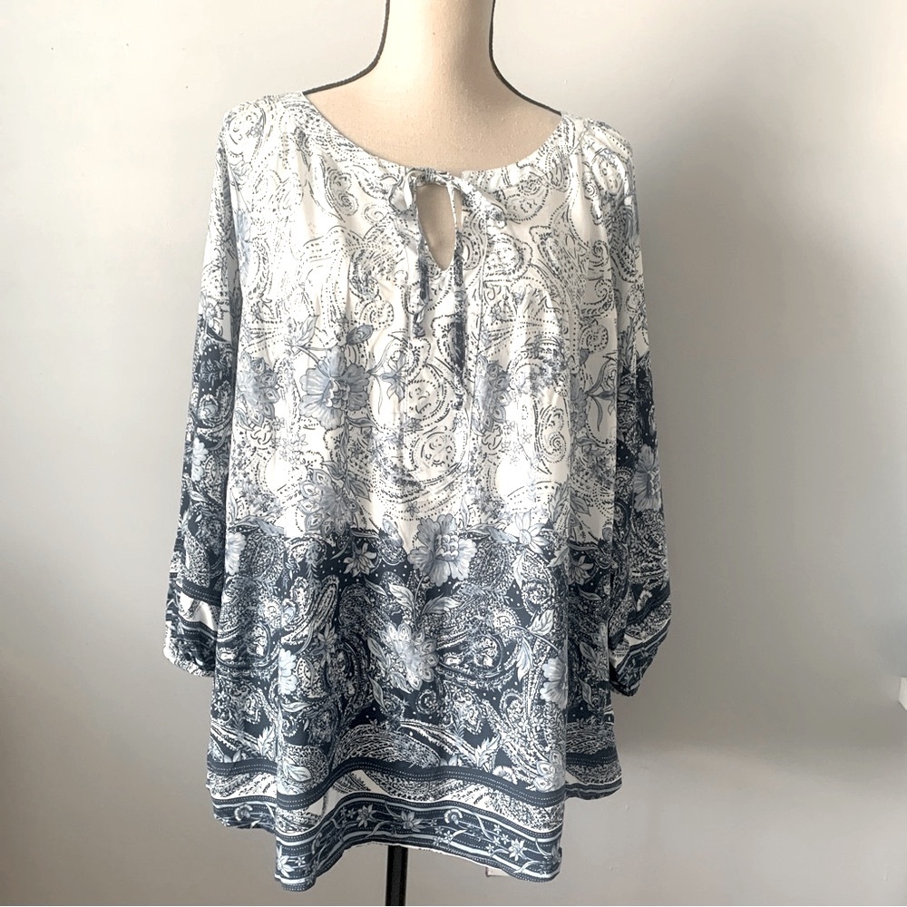 Anthropologie FIG & FLOWER Boho Blouse Blue & White Floral - Lace back 2X